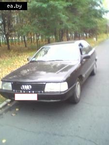   Audi 100  