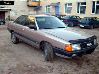    Audi 100  