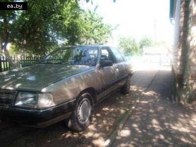    Audi 100  