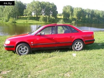  Audi 100  