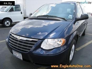  Chrysler Town-Country   