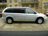  Chrysler Town-Country