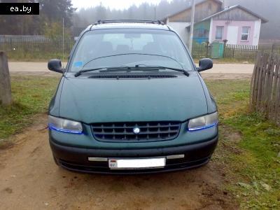    Chrysler Voyager  