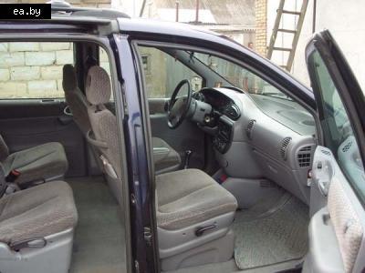     Chrysler Voyager  