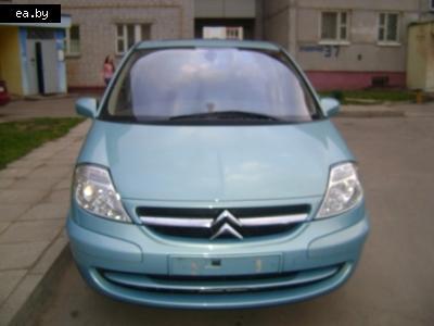   Citroen C8  8