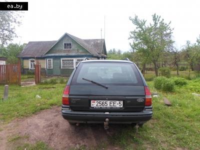     Ford Escort  