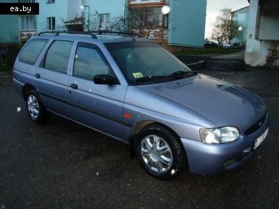  Ford Escort  