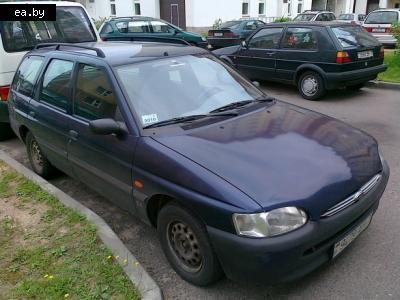    Ford Escort  