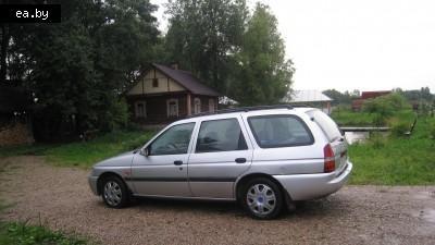  / Ford Escort  