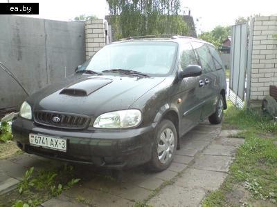    KIA Carnival  