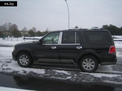   Lincoln Navigator  