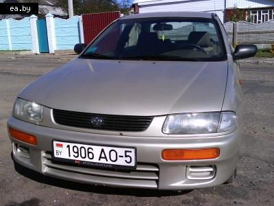  Mazda 323  