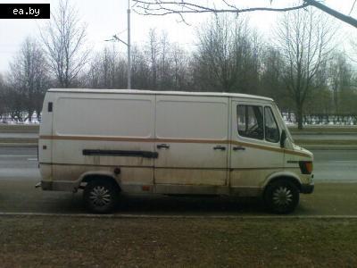    Mercedes T1 207D - 410D  T1