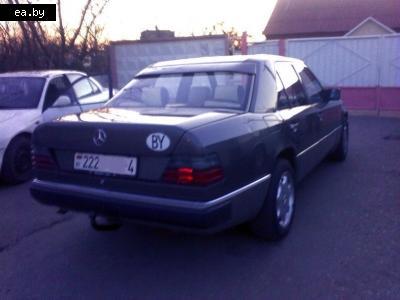   Mercedes E Class (W124)   