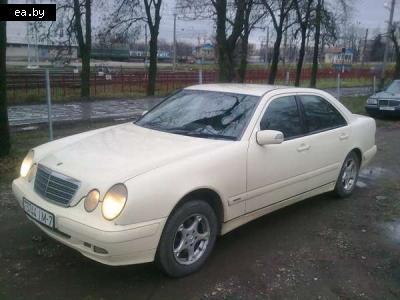   Mercedes E Class (W210)   