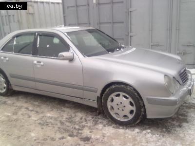      Mercedes E Class (W210)   