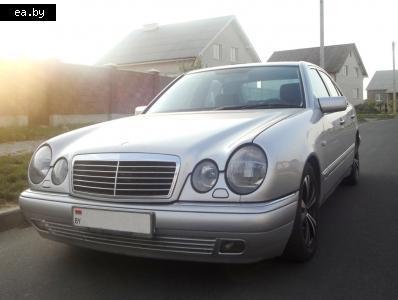    Mercedes E Class (W210)   