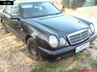 -  Mercedes E Class (W210)   