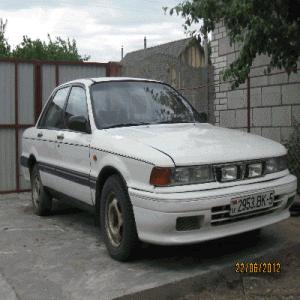   Mitsubishi Galant  