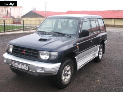 -  Mitsubishi Pajero  