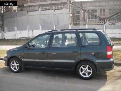      Mitsubishi Space Wagon   