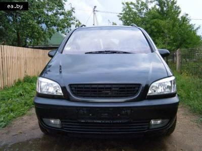 -  Opel Zafira  