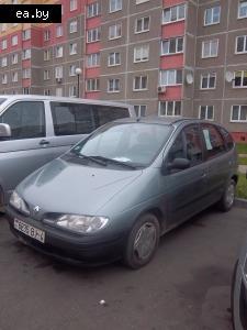 -  Renault Scenic  