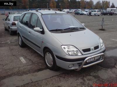 -  Renault Scenic  