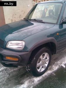     Toyota RAV4  4
