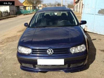   Volkswagen Golf 4   4