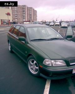       Volvo V40  40